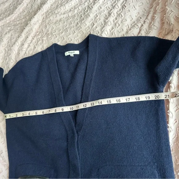 Madewell lambs wool w/ 100% leather trim pockets & elbow patches Size XS cardi - Picture 14 of 16